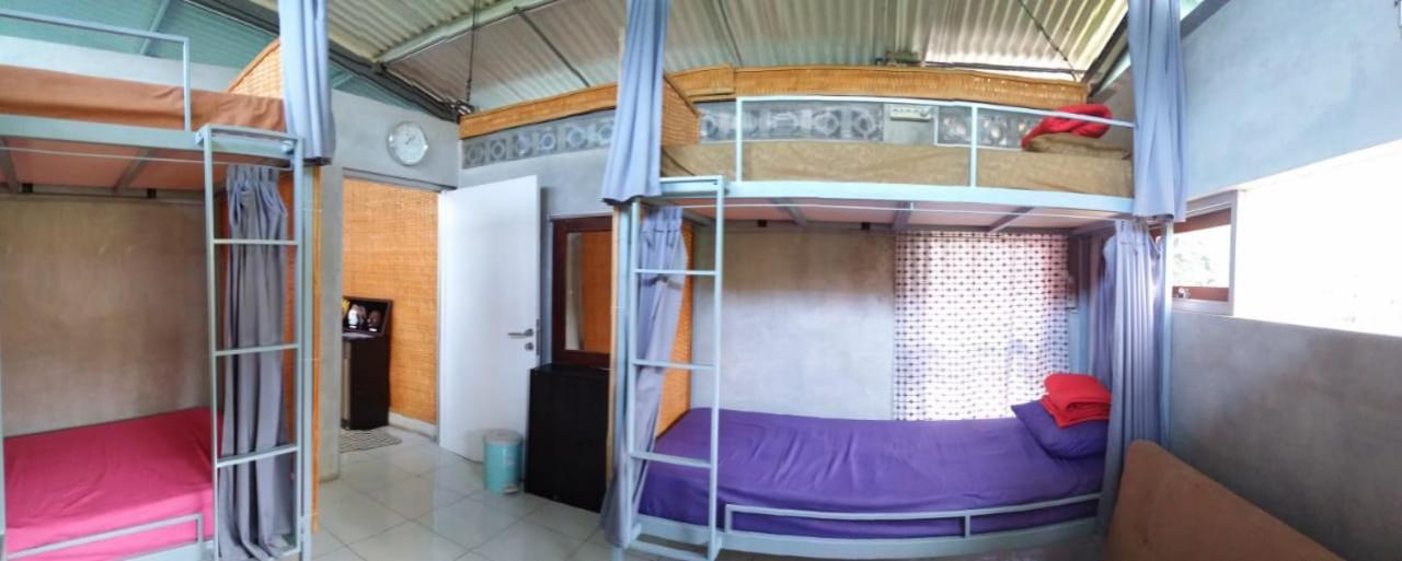 Condro Wulan Hostel Malang Eksteriør bilde