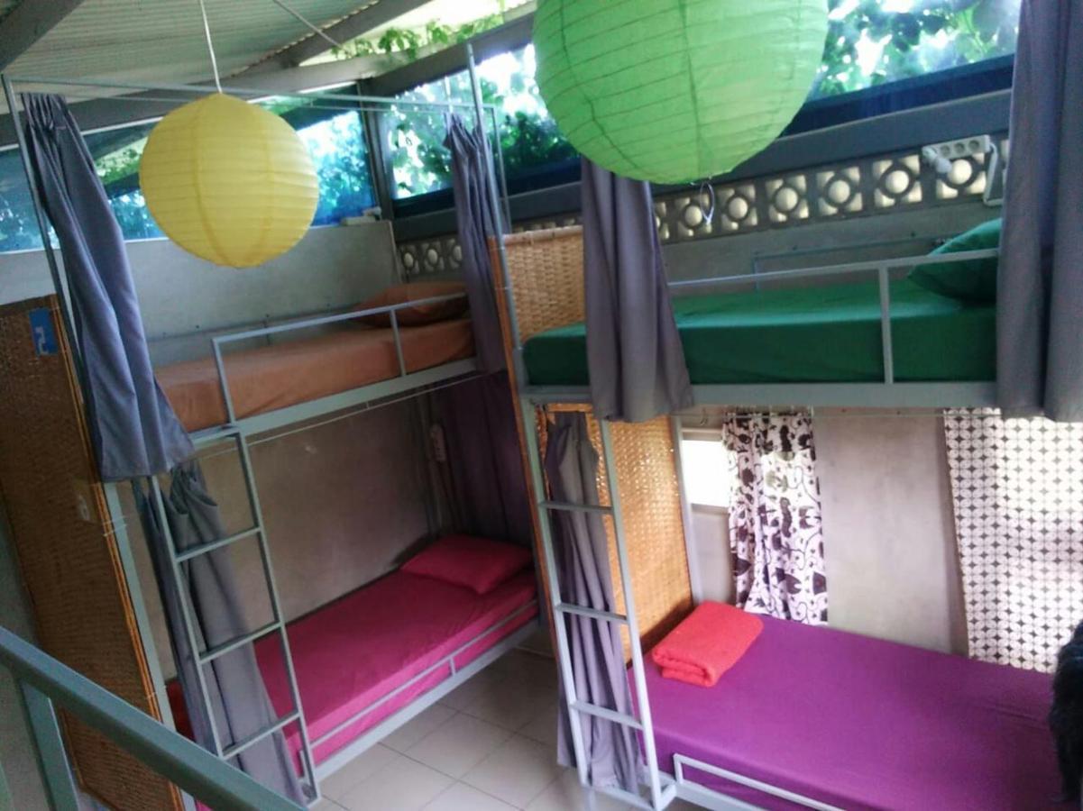 Condro Wulan Hostel Malang Eksteriør bilde